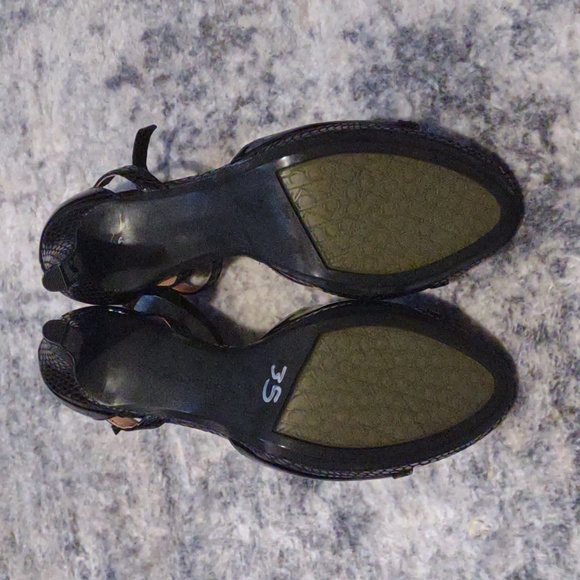 NWOT Calvin Klein | Heels - Picture 3 of 3